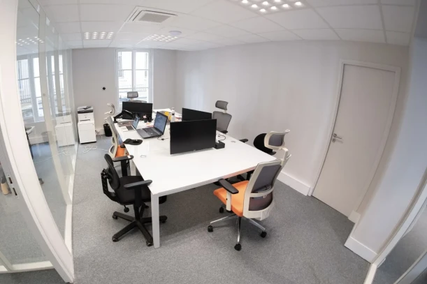 Bureau privé - 75002 - 12 postes - 4000€