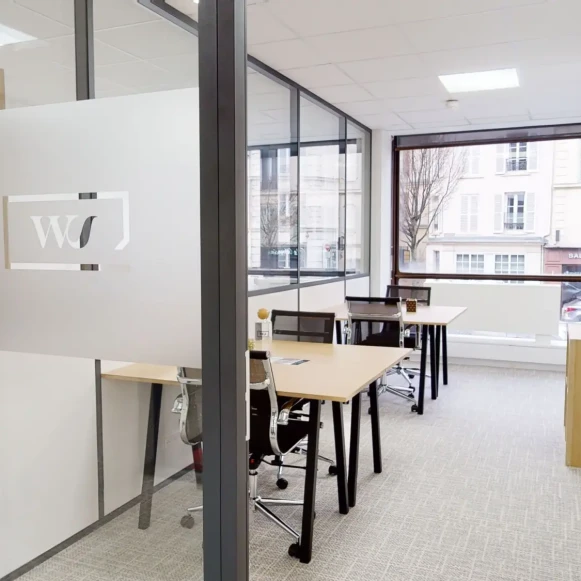 Bureau privé 12 m² 4 postes Location bureau Rue Royale Saint-Cloud 92210 - photo 2