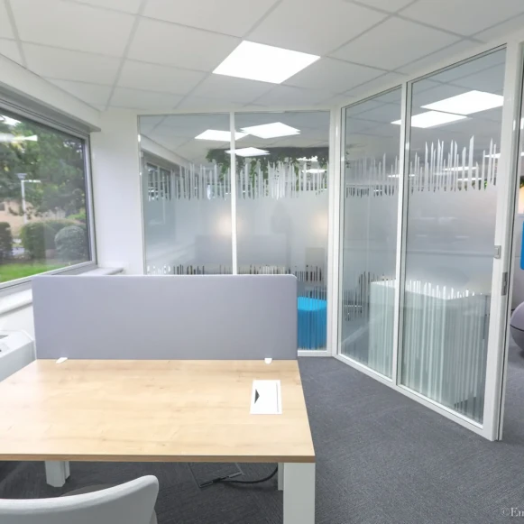 Bureau privé 12 m² 2 postes Coworking Avenue Didier Daurat Blagnac 31700 - photo 1