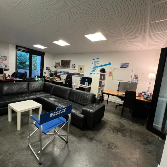 Bureau privé 43 m² 6 postes Coworking Rue des Hauts Guibouts Bry-sur-Marne 94360 - photo 5