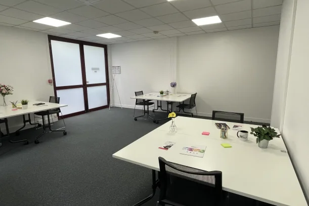 Bureau privé - 78100 - 8 postes - 2280€