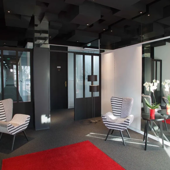 Bureau privé 100 m² 15 postes Coworking Boulevard de Valmy Roanne 42300 - photo 9