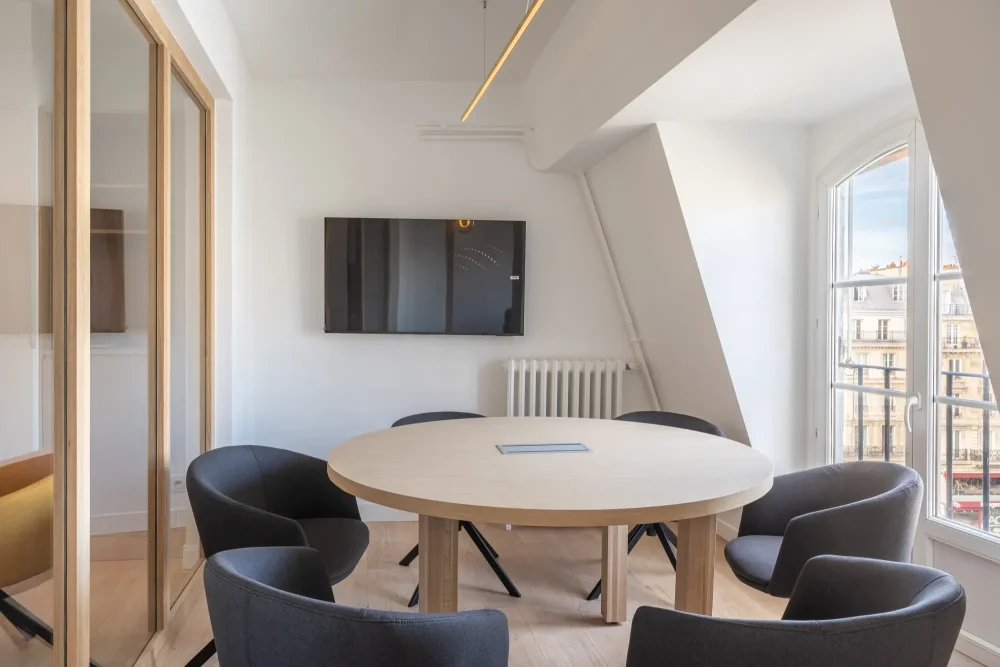 Espace indépendant - 75001 - 48 postes - 30000€