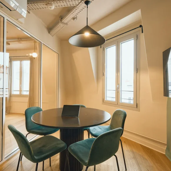 Open Space  33 postes Location bureau Rue du Caire Paris 75002 - photo 1