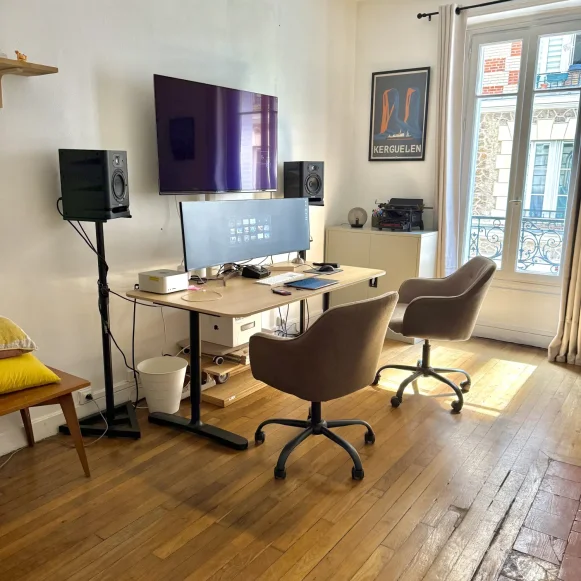 Bureau privé 16 m² 4 postes Location bureau Rue de Nantes Paris 75019 - photo 1