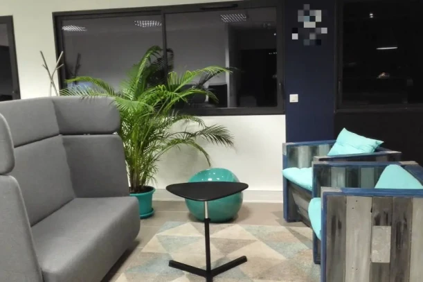 Bureau privé - 13510 - 3 postes - 590€