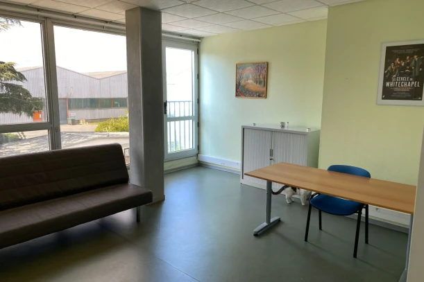 Bureau privé - 31770 - 2 postes - 490€
