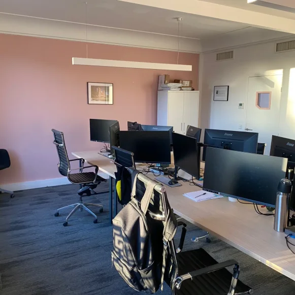 Bureau privé 35 m² 6 postes Location bureau Rue de Rome Paris 75008 - photo 2