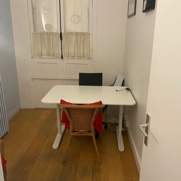Bureau privé 20 m² 1 poste Location bureau Rue de Naples Paris 75008 - photo 1