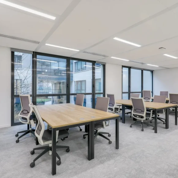 Bureau privé 20 m² 4 postes Coworking Rue Eugène Renault Maisons-Alfort 94700 - photo 8