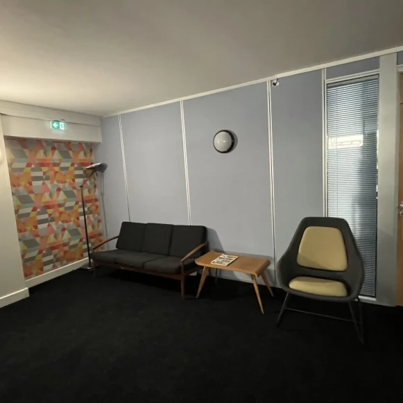 Bureau privé 14 m² 4 postes Location bureau Avenue d'Italie Paris 75013 - photo 9