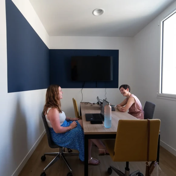 Bureau privé 20 m² 4 postes Location bureau Rue Max Richard Angers 49100 - photo 2