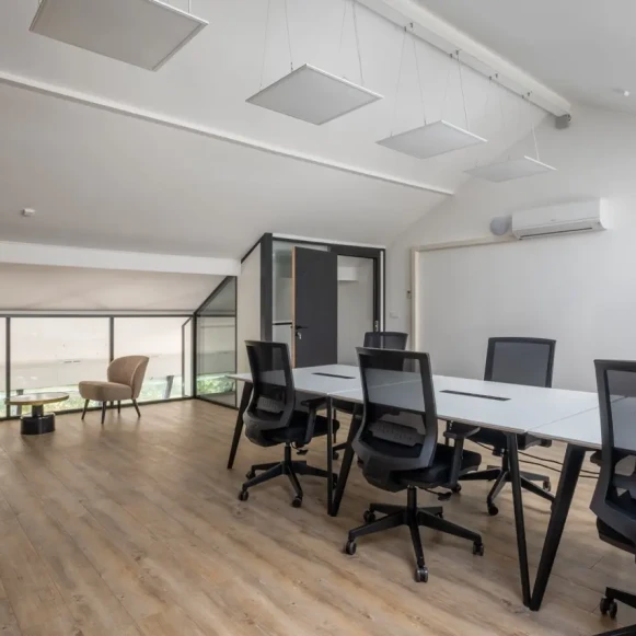 Bureau privé 32 m² 8 postes Coworking Boulevard Eugène Deruelle Rhône 69003 - photo 5