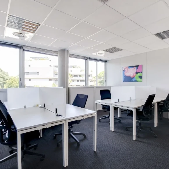 Bureau privé 15 m² 3 postes Coworking Rue Baden Powell Montpellier 34000 - photo 10