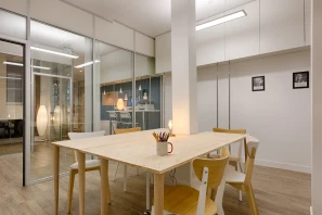 Espace indépendant - 75004 - 15 postes - 3000€