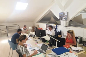 Open Space - 11100 - 20 postes - 100€