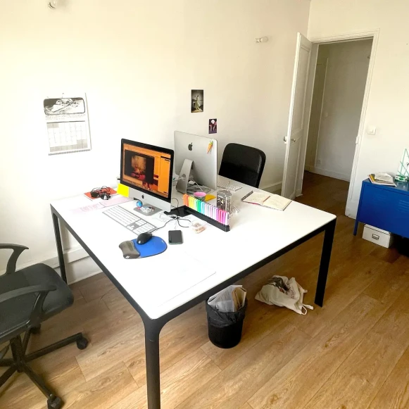 Bureau privé 11 m² 3 postes Location bureau Boulevard de Sébastopol Paris 75002 - photo 1