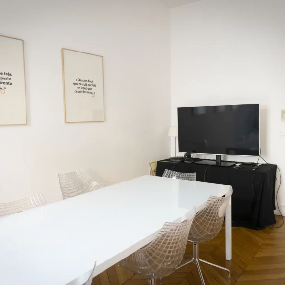 Bureau privé 46 m² 10 postes Location bureau Rue du Général Foy Paris 75008 - photo 6