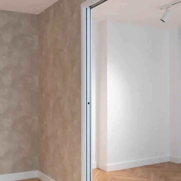 Espace indépendant 35 m² 6 postes Location bureau Rue du Faubourg Saint-Honoré Paris 75008 - photo 6