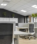 Open Space - 01000 - 18 postes - 300€