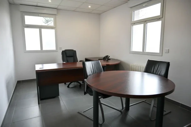Bureau privé - 92000 - 1 poste - 1200€