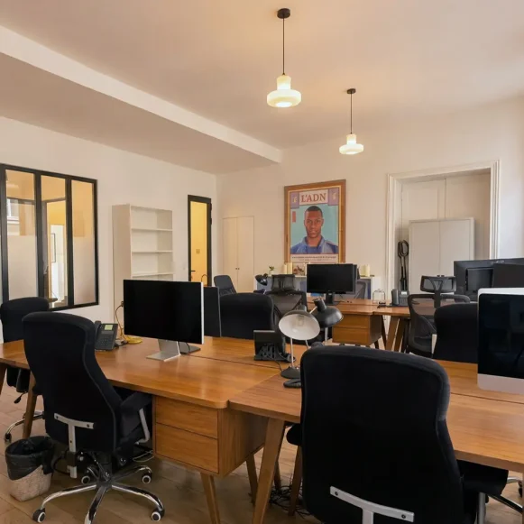 Bureau privé 70 m² 10 postes Location bureau Rue Chapon Paris 75003 - photo 3