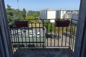 Open Space - 44800 - 1 poste - 250€