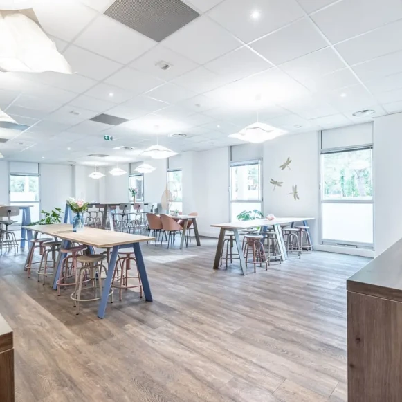 Bureau privé 14 m² 4 postes Coworking Rue Jacques Daguerre Nantes 44300 - photo 6