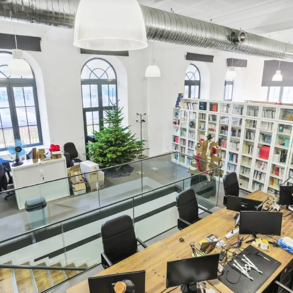 Bureau privé 40 m² 10 postes Location bureau Rue Vercingétorix Paris 75014 - photo 4