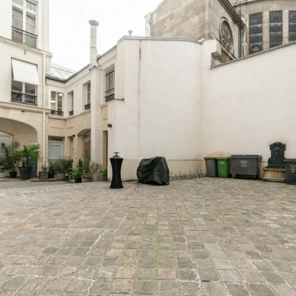 Espace indépendant 250 m² 38 postes Location bureau Rue de Châteaudun Paris 75009 - photo 9