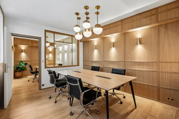 Bureau privé - 75019 - 5 postes - 2160€
