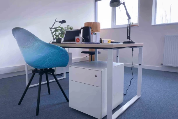 Bureau privé - 56470 - 3 postes - 680€