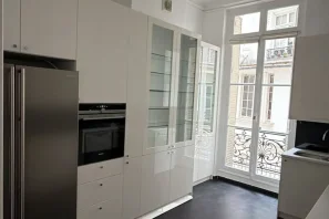 Bureau privé - 75016 - 2 postes - 1700€