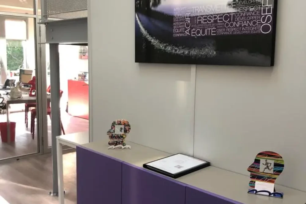 Bureau privé - 69009 - 2 postes - 600€