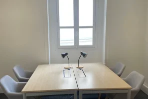 Bureau privé - 75008 - 3 postes - 1560€