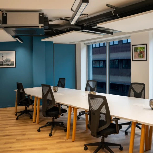 Bureau privé 7 m² 1 poste Coworking Rue Raoul Dautry Rennes 35000 - photo 12