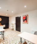 Open Space - 95000 - 21 postes - 518€