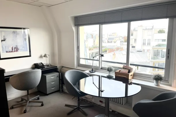 Bureau privé - 75008 - 1 poste - 600€