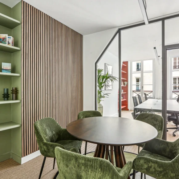 Espace indépendant 170 m² 30 postes Location bureau Rue de la Bourse Paris 75002 - photo 2