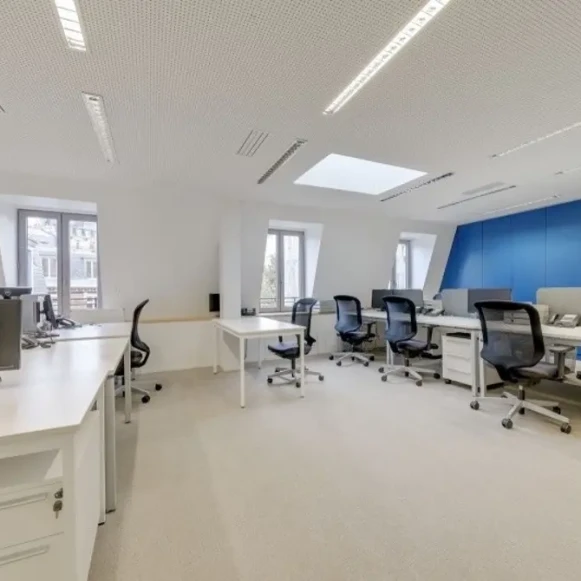 Bureau privé 70 m² 14 postes Coworking Boulevard Malesherbes Paris 75017 - photo 2