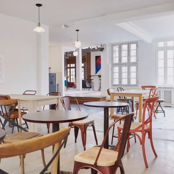 Bureau privé 14 m² 4 postes Location bureau Rue Jean Jaurès Bagnolet 93170 - photo 6