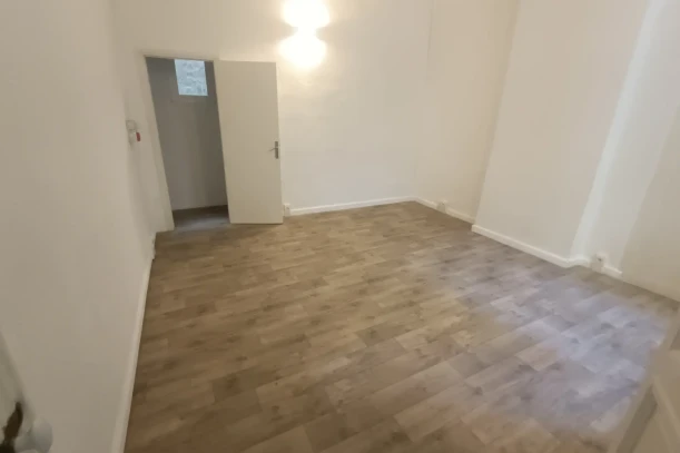 Bureau privé - 34000 - 5 postes - 500€