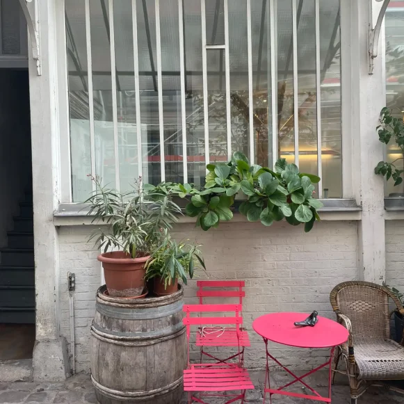 Open Space  1 poste Location bureau Rue du Chalet Paris 75010 - photo 8
