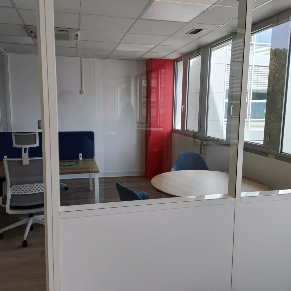 Bureau privé 18 m² 4 postes Coworking Rue Albert Dennery Tours 37000 - photo 18