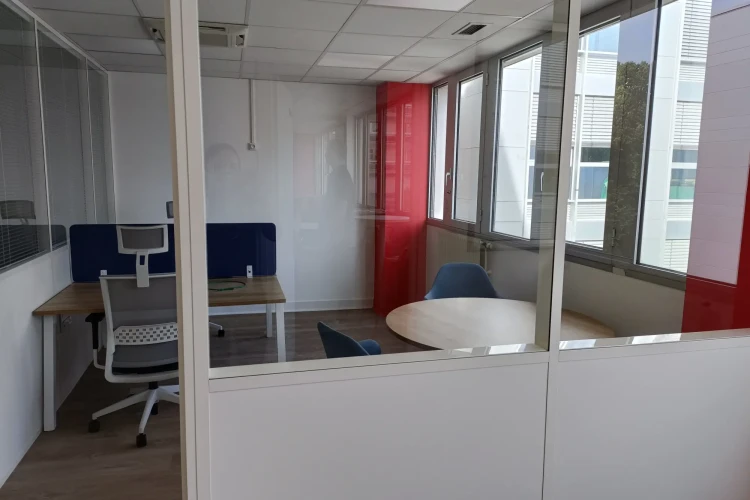 Bureau privé - 37000 - 4 postes - 650€