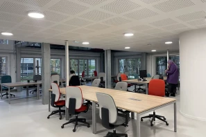 Open Space - 33130 - 10 postes - 250€