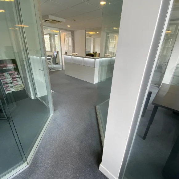 Bureau privé 60 m² 11 postes Location bureau Rue des Sablons Paris 75016 - photo 7