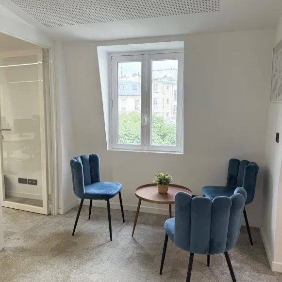 Bureau privé 30 m² 12 postes Coworking Rue de Bruxelles Paris 75009 - photo 8