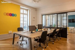 Open Space - 67000 - 2 postes - 250€