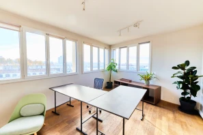 Bureau privé - 13002 - 7 postes - 1220€